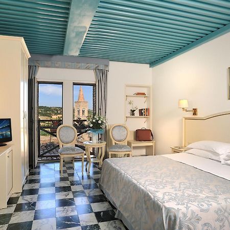 Albergo Hotel Raffaello Urbino Exterior foto