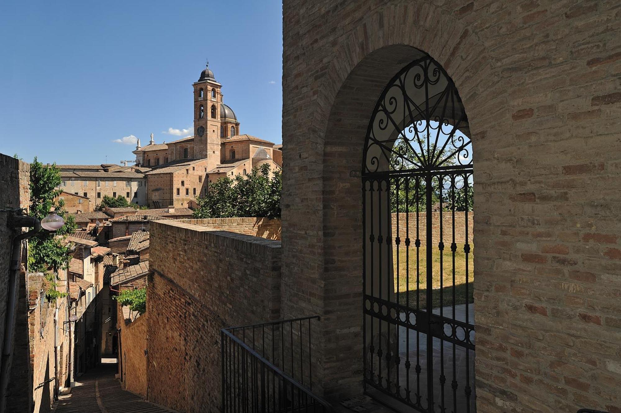 Albergo Hotel Raffaello Urbino Exterior foto