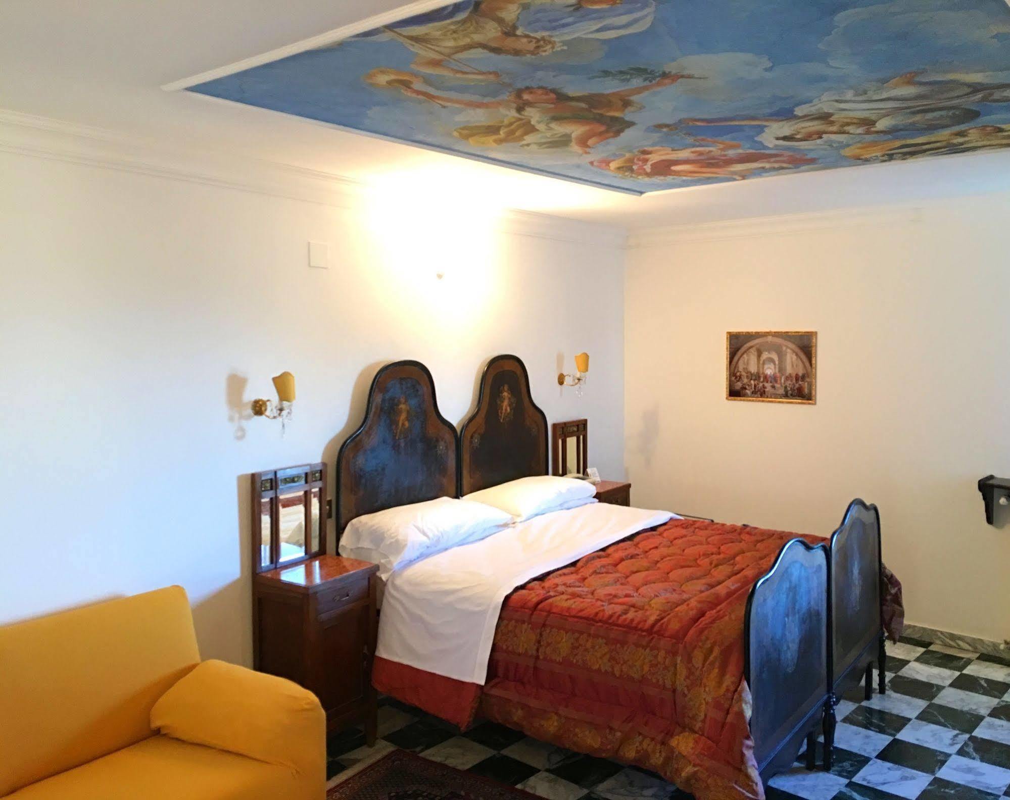 Albergo Hotel Raffaello Urbino Exterior foto