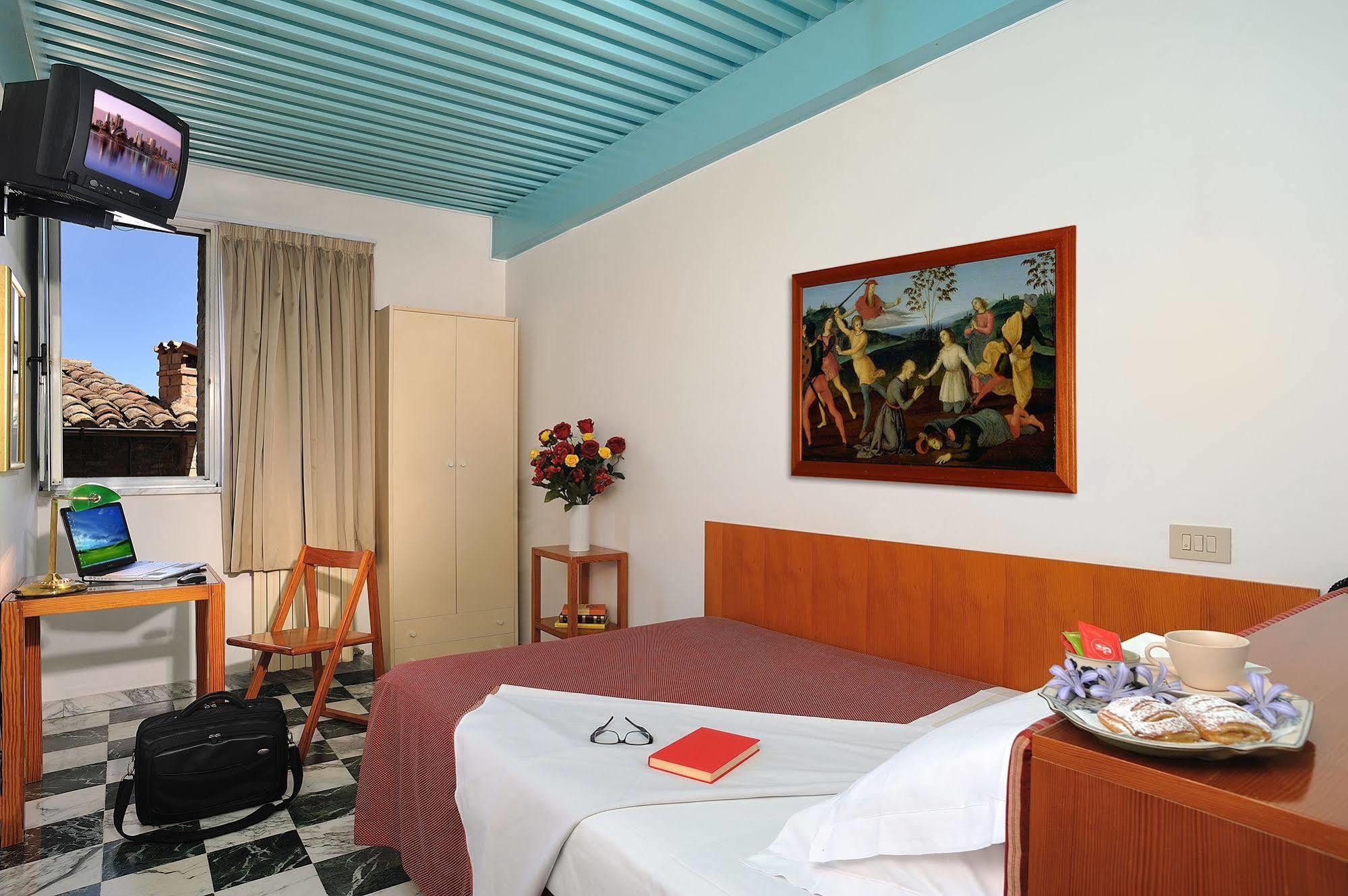 Albergo Hotel Raffaello Urbino Exterior foto